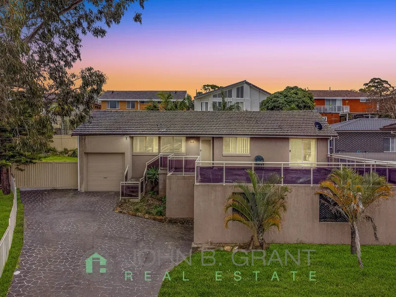 ENTERTAINER DREAM HOME WITH DOUBLE GARAGE!