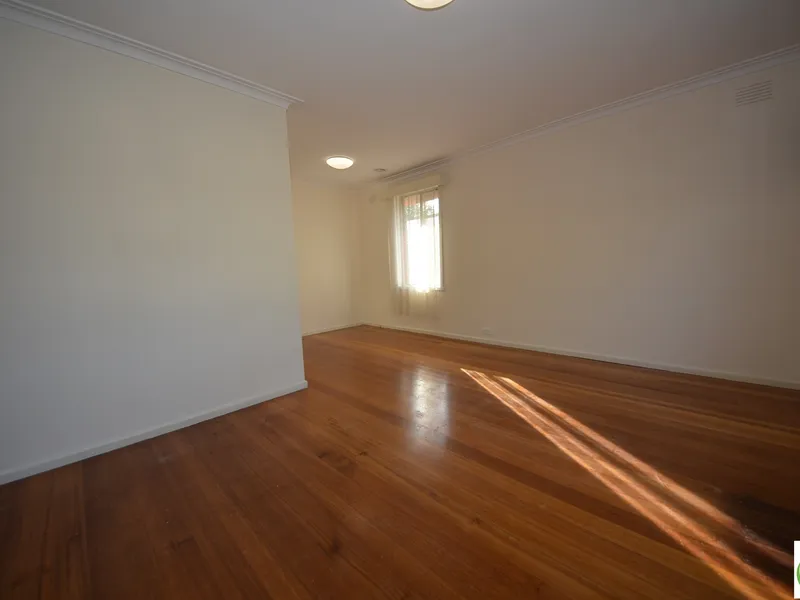 Modern Villa Unit in Central Location