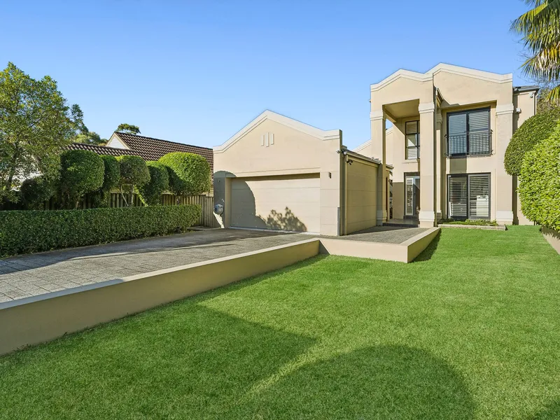 Spacious 5-Bed Home in Dee Why