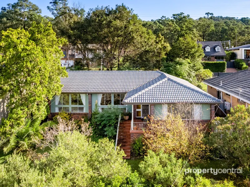 Family home - Location and views