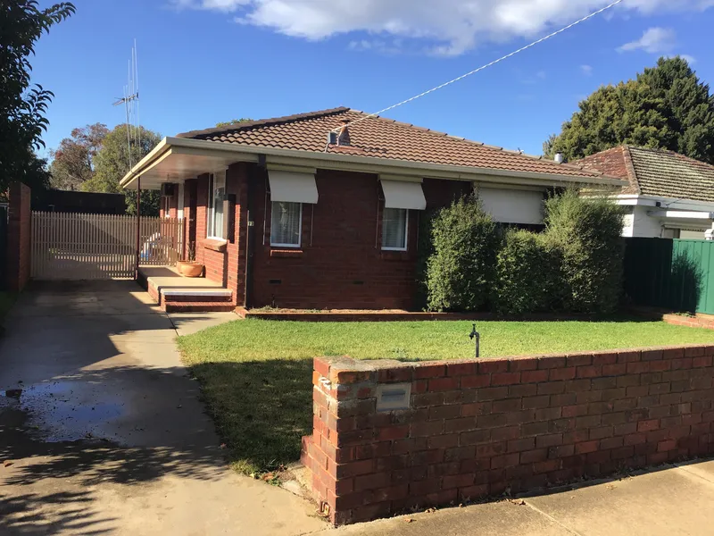 Lovely 2 bedroom home plus study