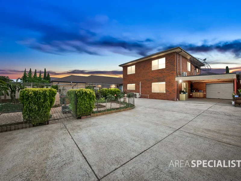 listedAS – This Cairnlea Oasis is welcoming those families looking to move into this exclusive suburb in style, sophistication and lifestyle