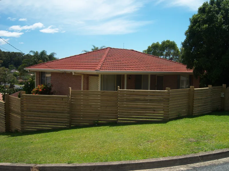 NEAT & TIDY FAMILY HOME