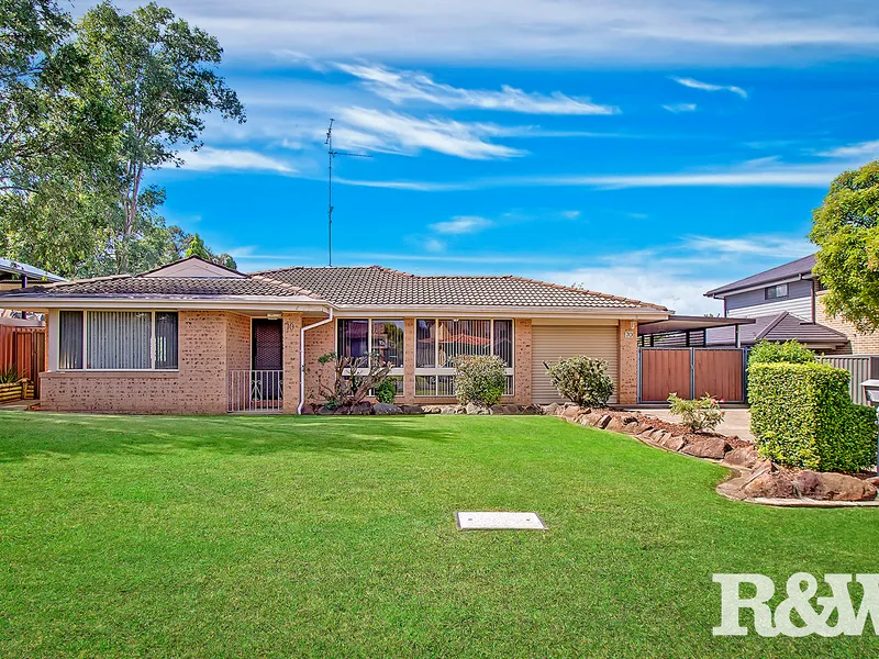 UNDER OFFER BY CHRIS SALEH 