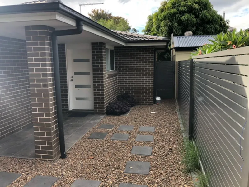 Near New Modern Granny Flat with Private Yard