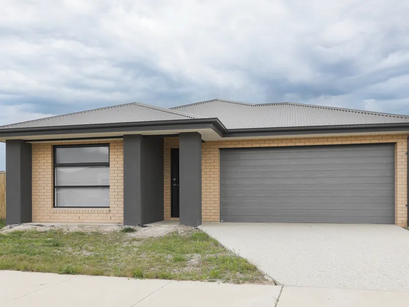 FAMILY HOME LOCATED CLOSE TO DTC!