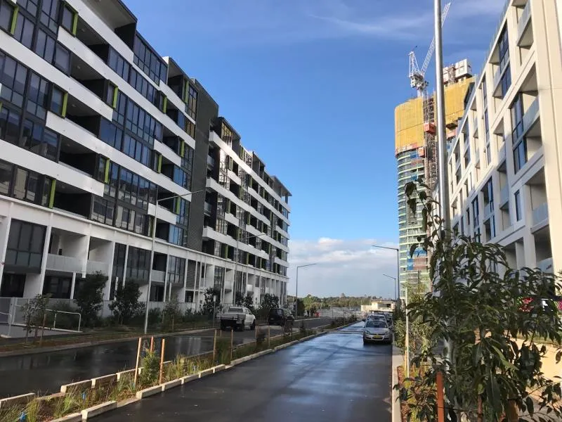Near New Apartments | 20 mins to City|  Gym | Outdoor and indoor pool + Spa |