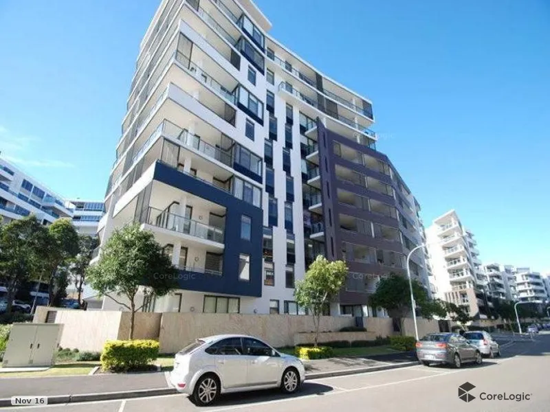 Mirvac-built Furnished Apartment
