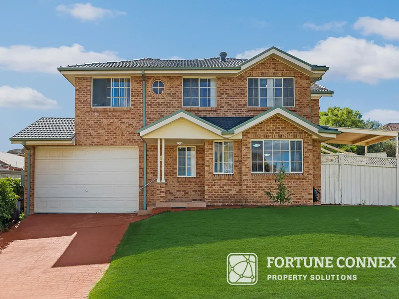 Remarkable 4-Bed Family Home in Hinchinbrook