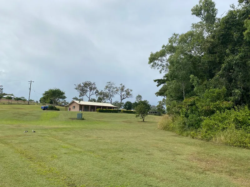 27 Acres, House & Shed 10 Minutes from Sarina