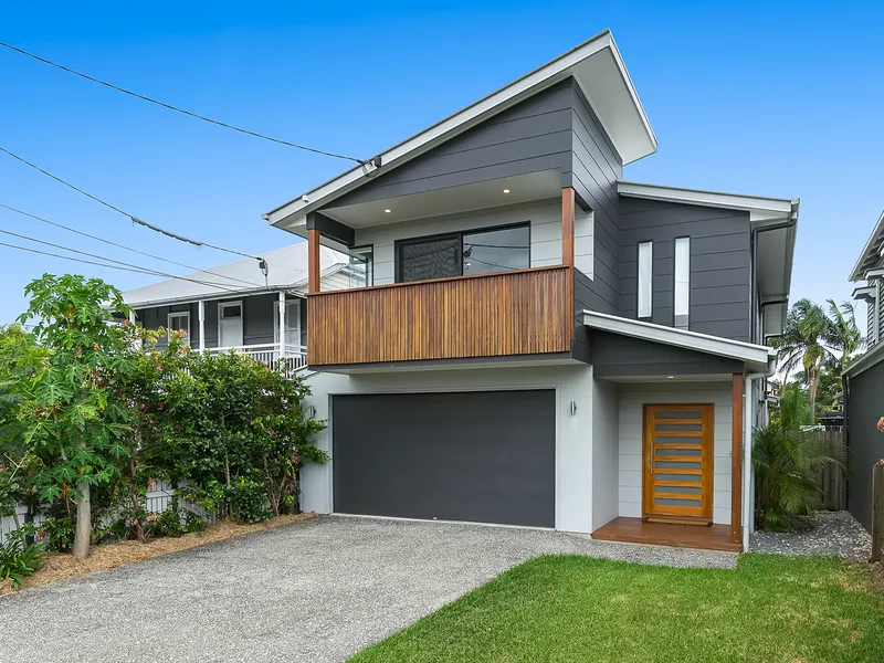 Spacious Contemporary Family Home