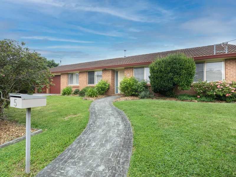 Immaculate Home On 1000 m2 Block