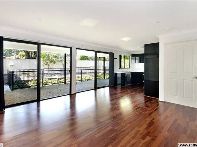 Large Two Storey Home With Two Living Areas!