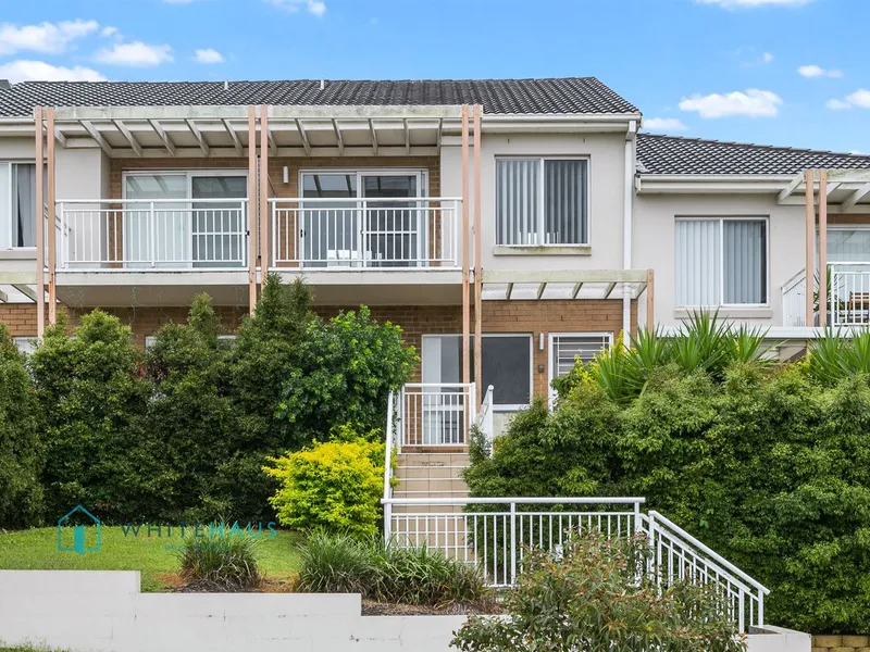 Modern 4 Bedroom Townhouse in quiet location