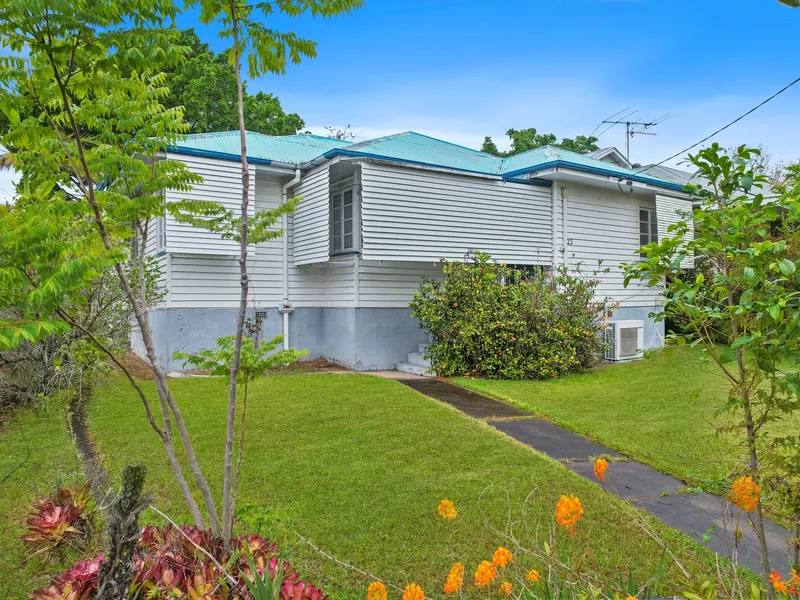 Rare Corner Block - Knock Down and Build Your Dream Home!