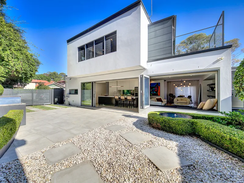 MODERN MASTERPIECE IN POPULAR POSITION INSPECTION BY APPOINTMENT