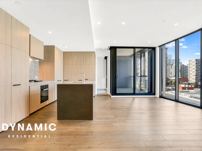 Extra Large & Smart Layout With Fantastic Views & Finishes!