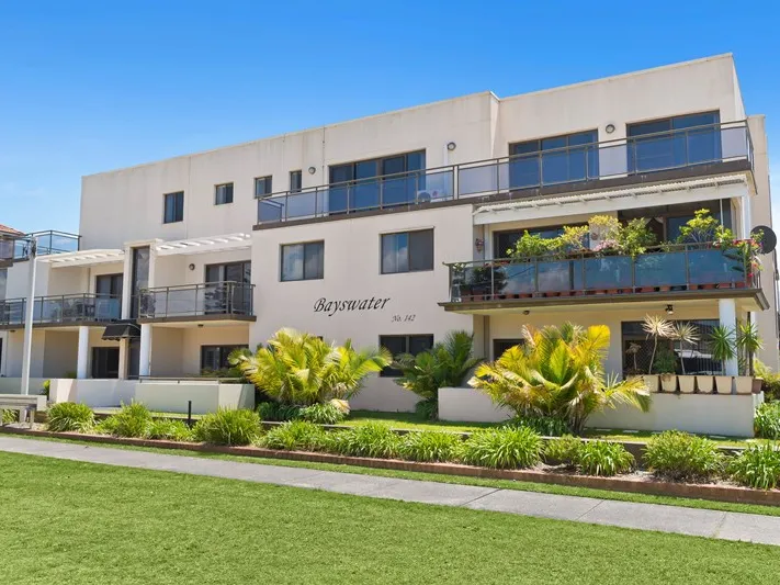 FURNISHED APARTMENT 6 MONTH LEASE