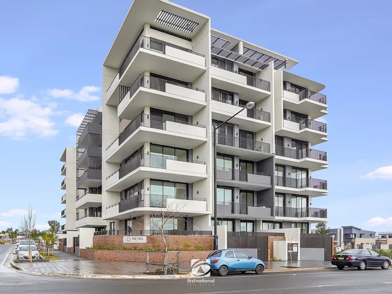 Brand NEW Centrally located Unit