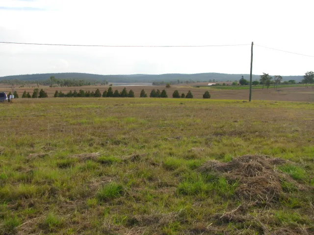 VACANT BLOCK-VIEWS OF THE DAM