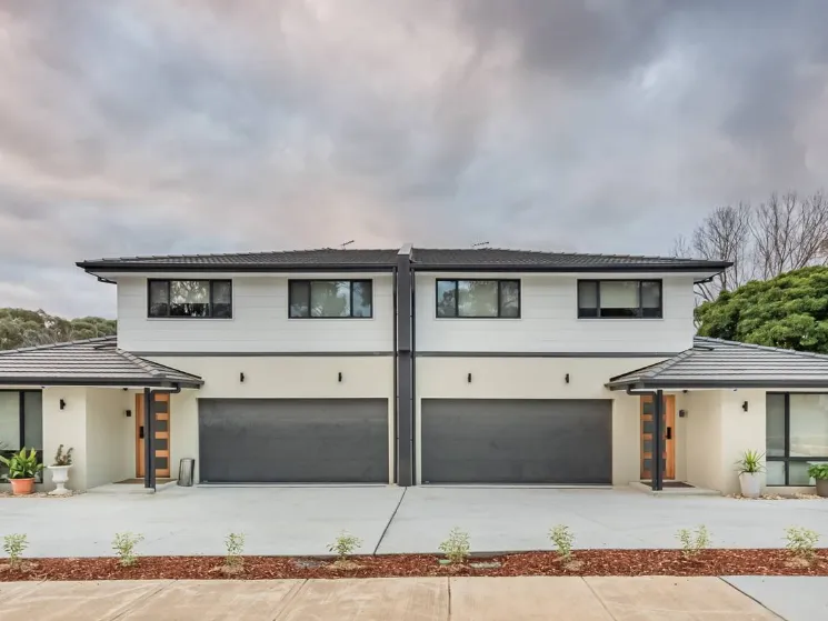 Modern & Stylish townhouse