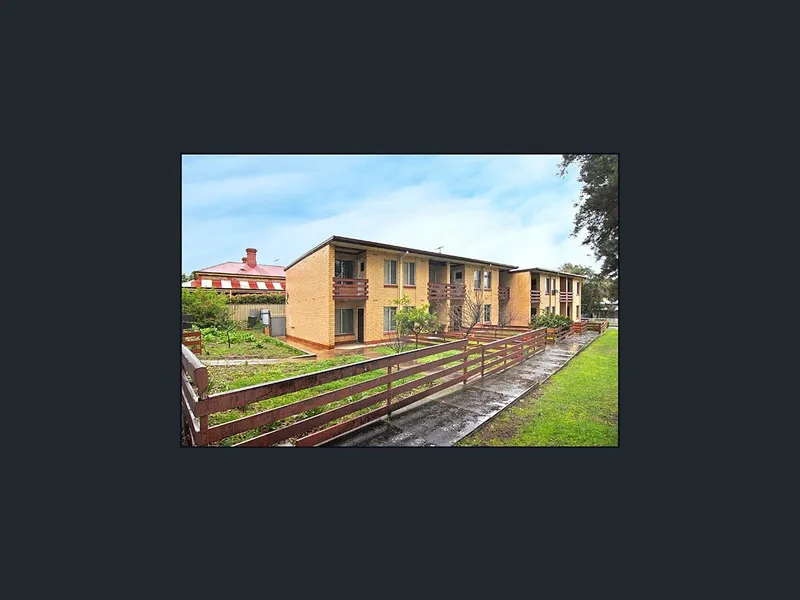 Renovated 2 Bedroom Townhouse
