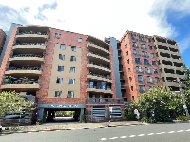 Large 2 Bedder 