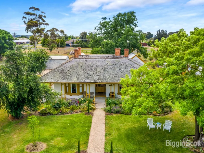 The Old Vicarage Residence, in a Central Clunes Position