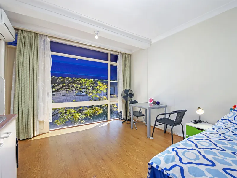 A Great Investment Property Or First Home In The North Shore!