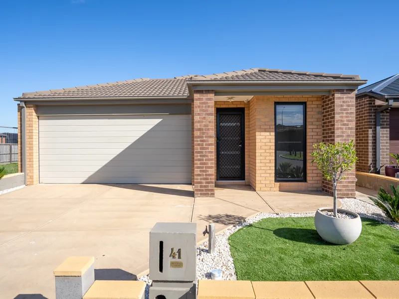 3 BEDROOM DELIGHT!