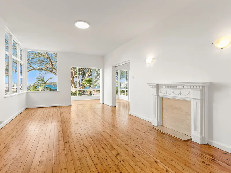 House-sized Ground Floor Apartment Opposite Rose Bay Marina