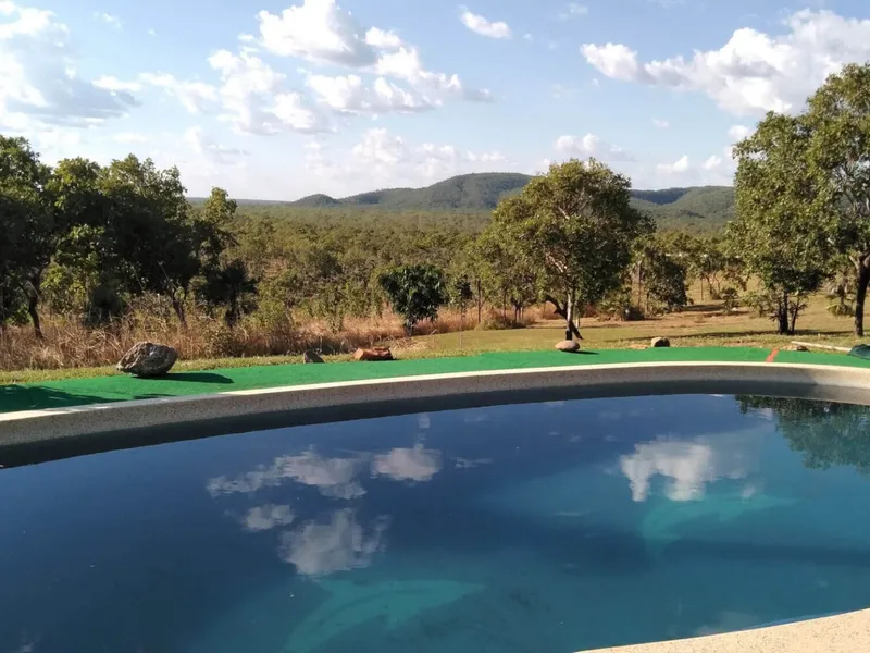 20 ACRES - PRIVATE PICTURESQUE HILLTOP 5BR HOME – DALY RIVER – BEST BARRAMUNDI