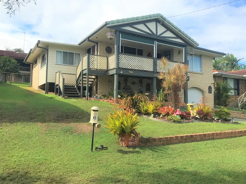 House with the views 