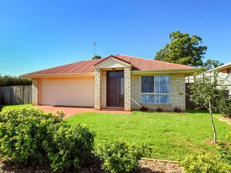 CONTRACT CRASHED - Walk to Shopping Centre & School