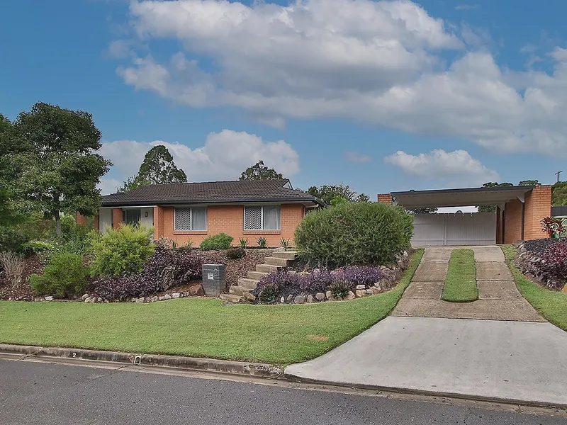 Beautifully Maintained Home in Collingwood Park