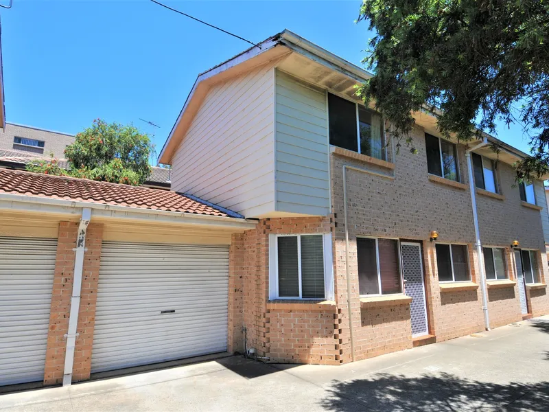 Newly renovated 3-bedroom townhouse close proximity to Merrylands train station