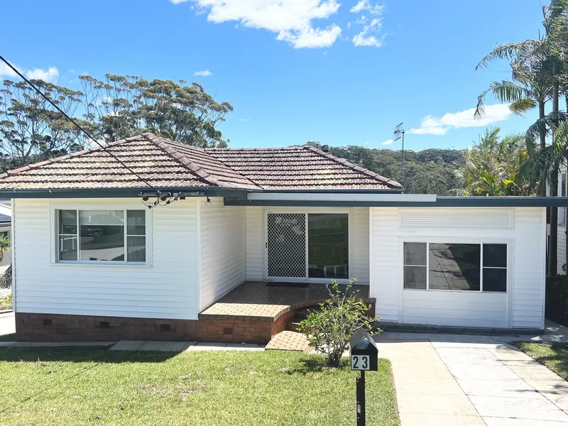 ONLY METRES AWAY FROM NORTH AVOCA BEACH