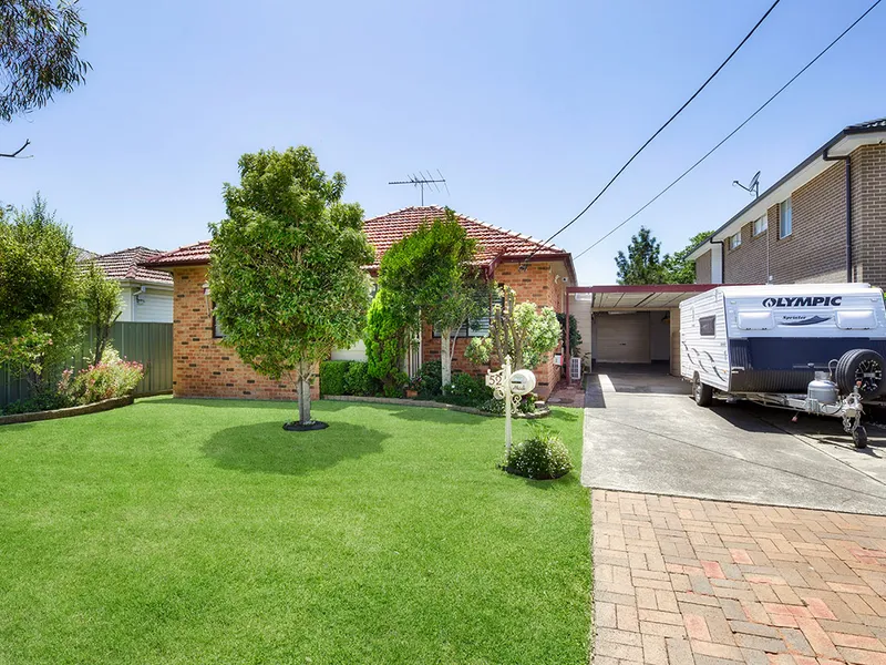 Immaculate Family Home with Development Potential!