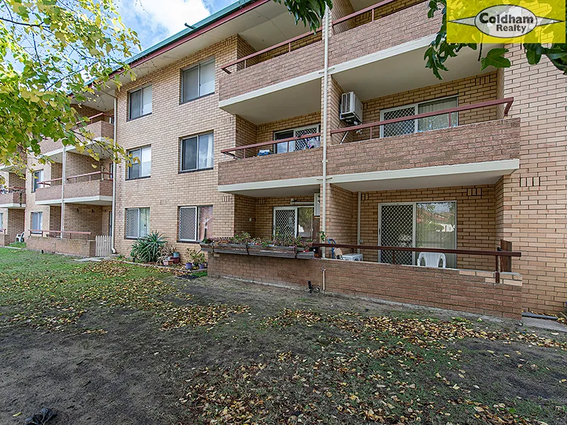 Very Neat and Tidy, Easy Care Investment or Handy to Live in ! Ground Floor Apartment with Courtyard.