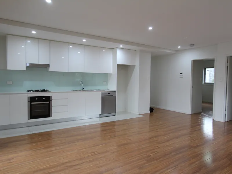 Homebush Near New 2 bed apartment for Rent