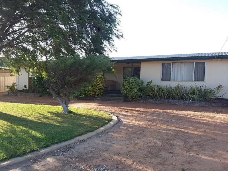 8 Bower Street Jurien Bay