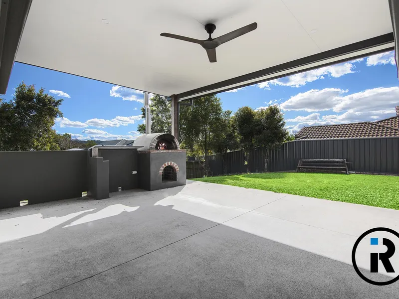 3 Bedroom Home with Double Garage in Upper Coomera