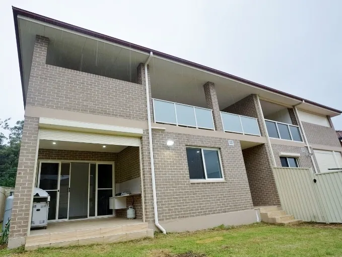 Near New 6 Bedroom Brick Home Close To All Amenities