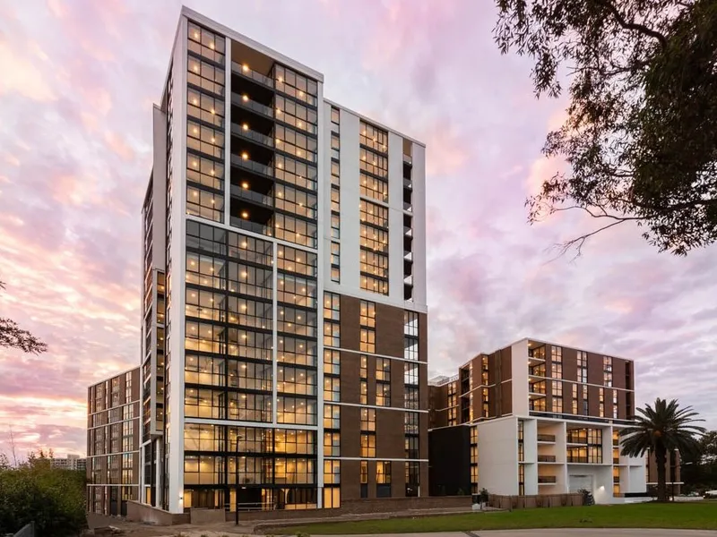 1 BED LOCATED IN THE HEART OF WESTMEAD