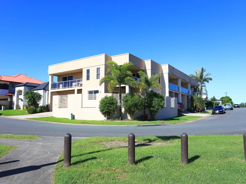 Low maintenance home in Central location