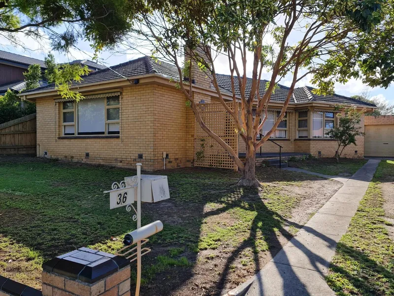 A convenient family lifestyle in a leafy pocket