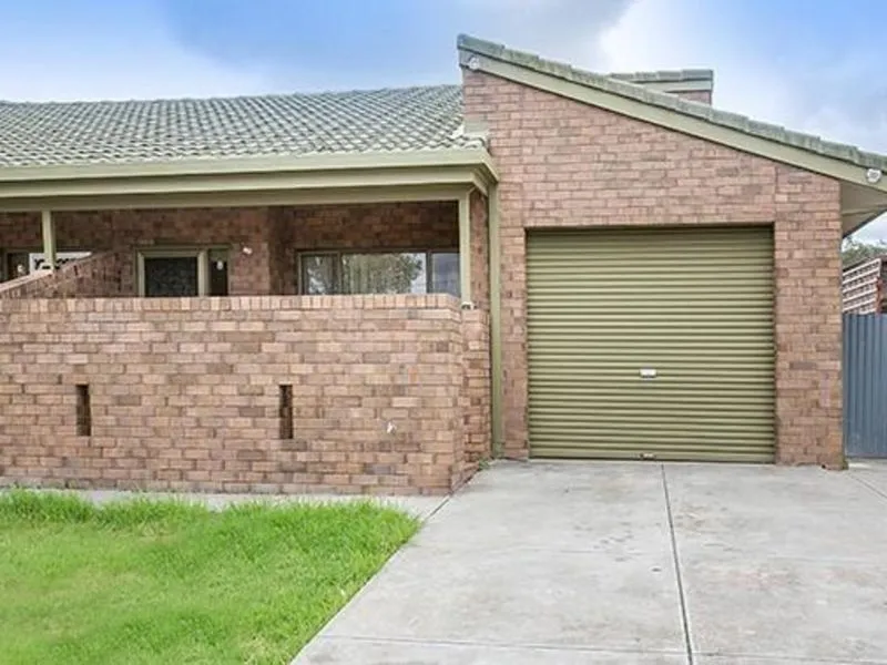 2 Bedroom, 2 Living Courtyard home