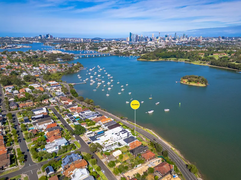 A Premium Waterside Opportunity with City Views & DA Approved Design