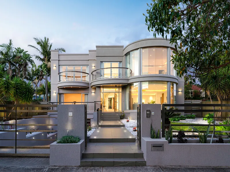 Cutting-edge architectural smart home exudes extravagant family luxury