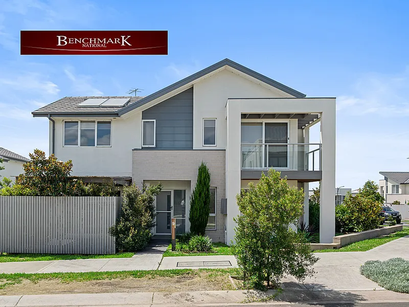 Quality townhouse in the popular Brighton Lakes estate
